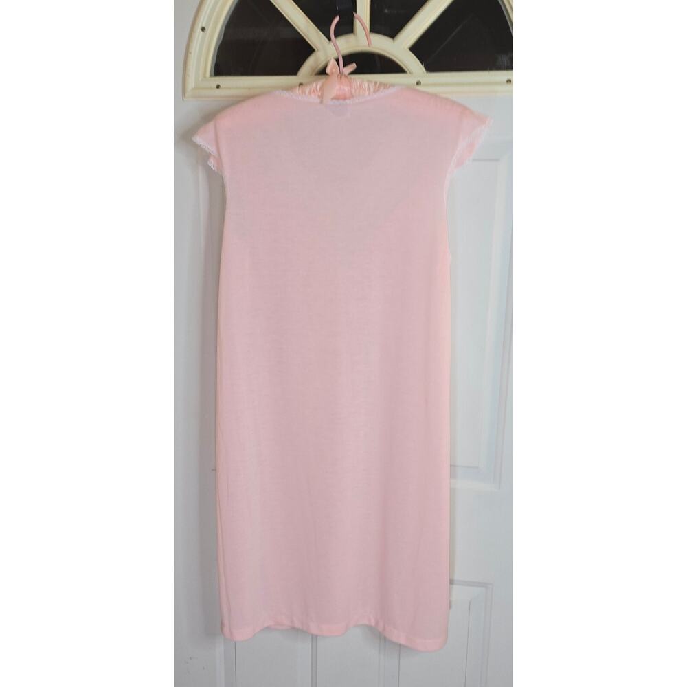 Vintage Vassarette Lacy Light Pink Nightgown Size Medium V Neck 35" L x 24" Wide - Picture 12 of 12